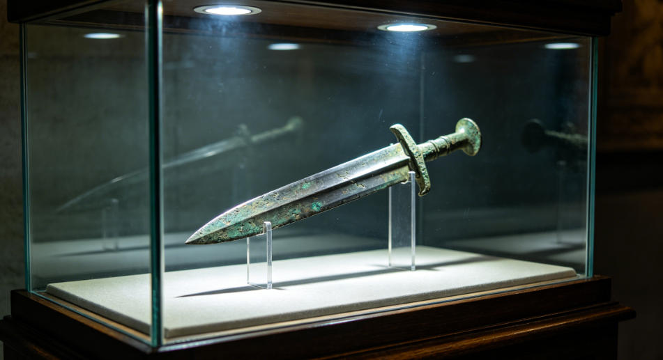 Gladius Sword Explained: Roman Short Sword History & Combat