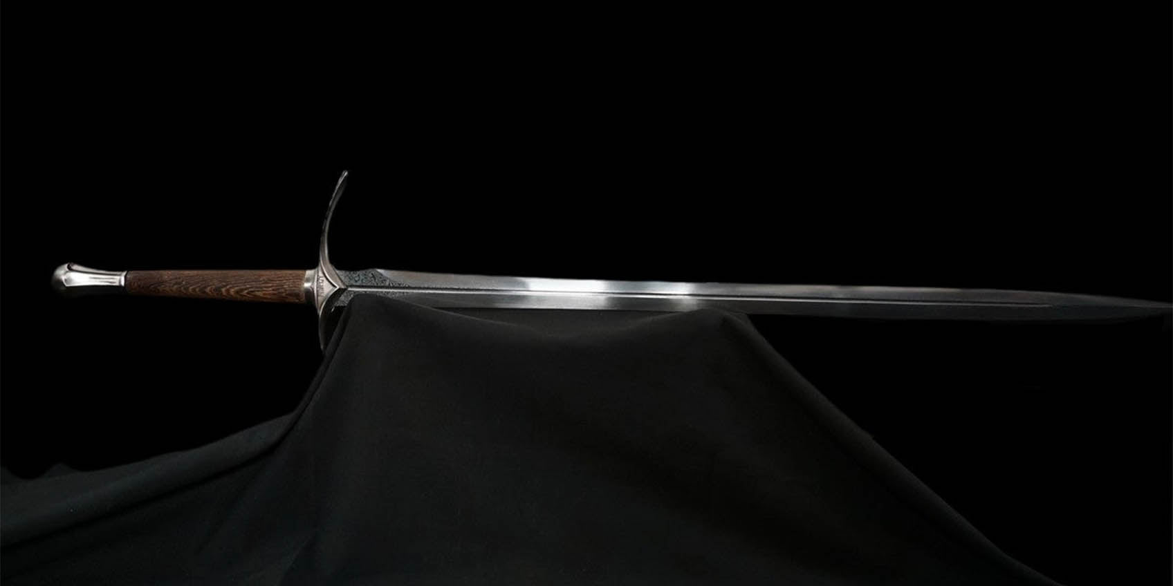 Introduction to Various Swords: From Traditional to Modern Weapons