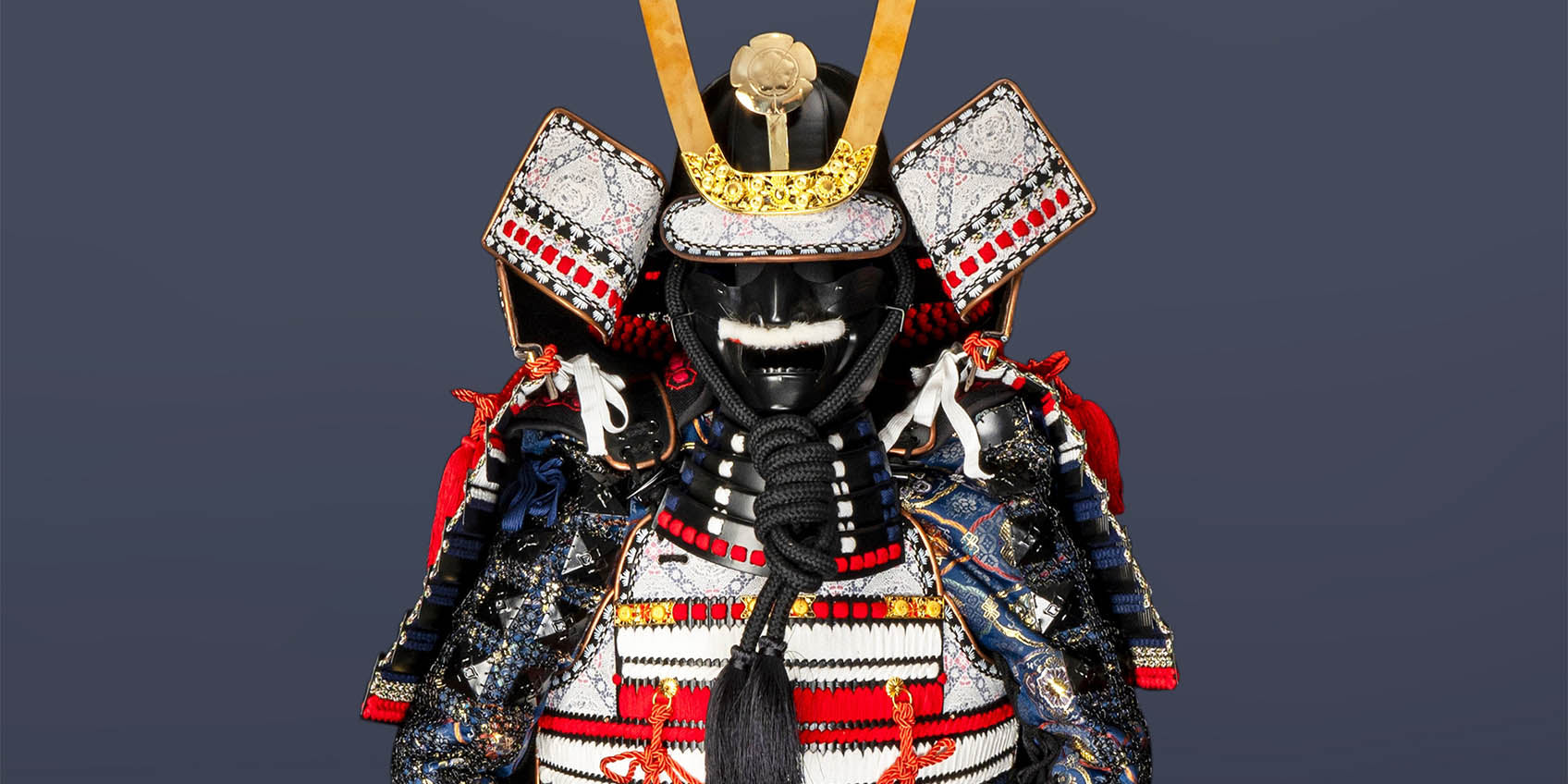 Oda Clan Brown Samurai Armor: Honoring Oda Nobunaga's Legacy and Glory