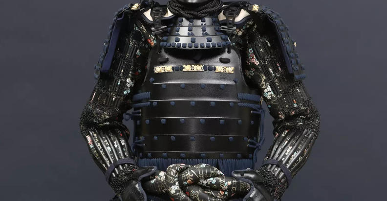 Premium Collector’s Oda Clan Samurai Armor with Antlers Helmet