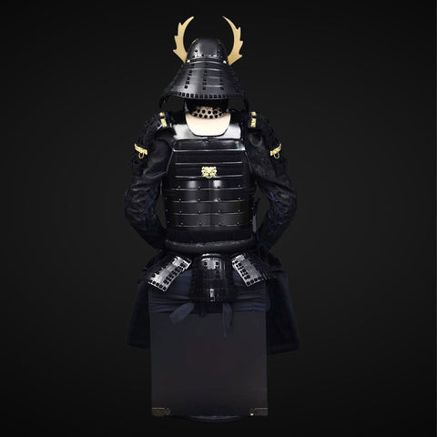 Traditional black samurai armor with helmet, reminiscent of Helldivers armor.

