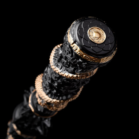 Detailed shot of the alloy fittings inspired by Sun Wukong's weapon in Black Myth: Wukong, showing ornate carving and authentic texture

QQzsjgb