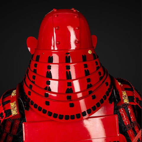 Armor etchings, with detailed engravings on the Tokugawa Clan armor, adding intricate designs to enhance the appearance and represent the warrior’s honor and skill.

