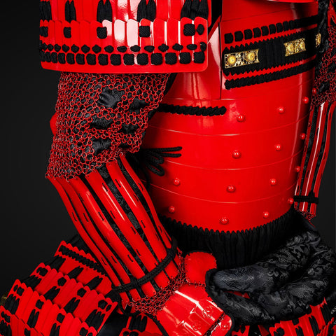 Armor of light, glowing accents integrated into the Tokugawa Clan samurai armor, symbolizing purity and divine intervention in battle.

