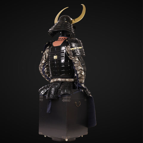 Traditional Samurai Armor with Golden Bull Antler Design

