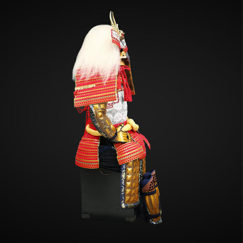 Minecraft best armor enchantments applied to the Takeda Clan armor, with glowing accents and magical symbols that represent the ultimate defense in a virtual world.


