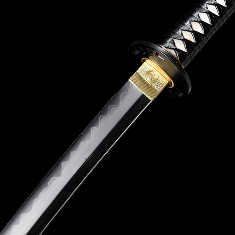 Top-down view of the katana showing the full tang construction and strong fittings

