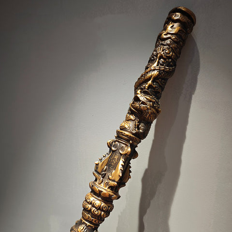 High-quality combination of V2’s new engraving and gold-filled lettering