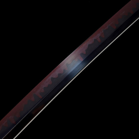 Hand-polished red-black blade surface with smooth gloss2
