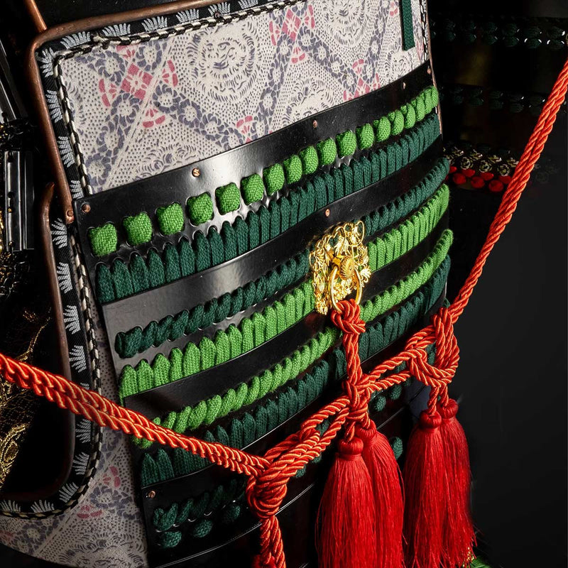 Handmade Life-Size Oda Clan Samurai Armor – Kachi Black & Green Yoroi 