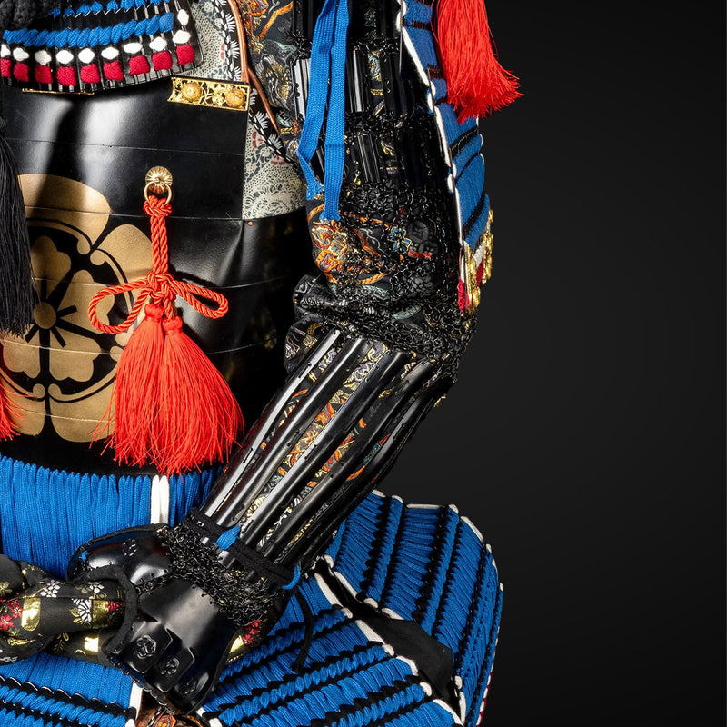 Handmade Life-Size Oda Clan Samurai Armor – Kachi Blue & Black Yoroi 