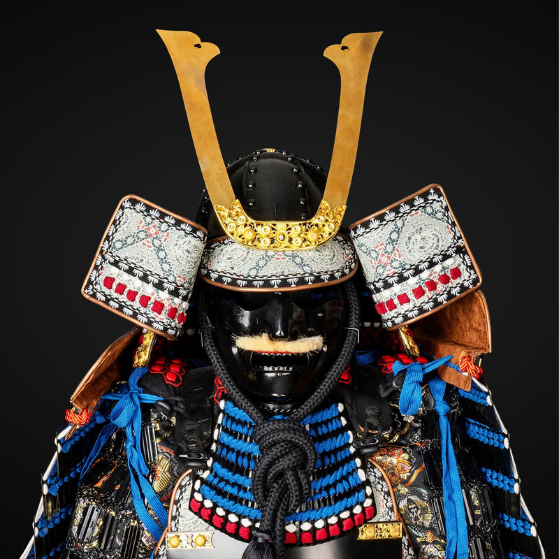 Handmade Life-Size Oda Clan Samurai Armor – Kachi Blue & Black Yoroi 
