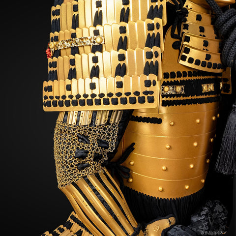 Golden Samurai Armor Set with Shine Armor Aesthetic and Detail

