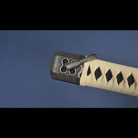 Measurement view of motohaba and sakihaba on 9260 spring steel blade
hand  real fish sking