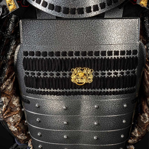 Handgemachte Samurai-Rüstung des Tokugawa-Clans in Lebensgröße – Authentisches japanisches Yoroi