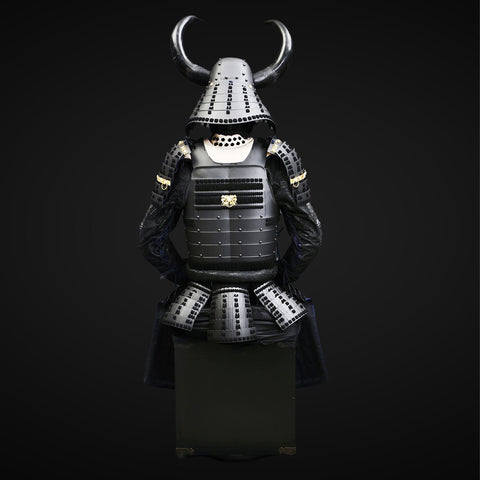 Life-size Yoroi black samurai armor, featuring an imposing bull antlers helmet for an authentic look.

