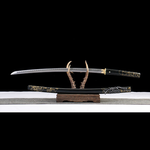 Full view of Ghost of Yotei Dark Night Gilded Katana QQ-0265U QQ-02662U
